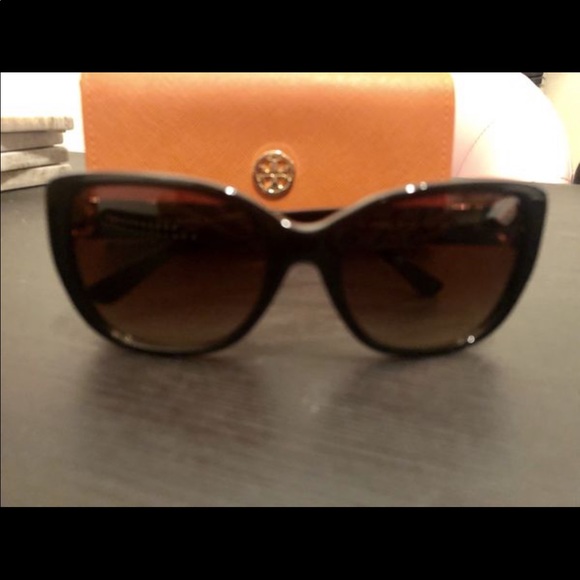 Tory Burch Sunglasses New - Picture 1 of 3